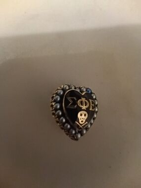 Vintage 1930s Sigma Phi Epsilon fraternity brooch 10ct